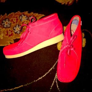 Clarks RED suede Wallabees
